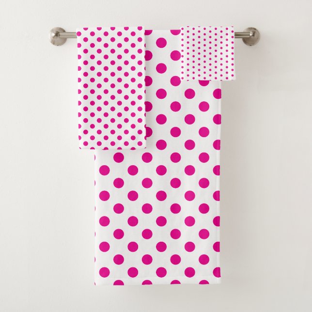 White and Bright Pink Polka Dot Bath Towel Set (Insitu)