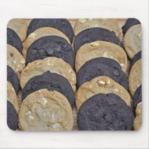 White and chocolate cookies mouse mat