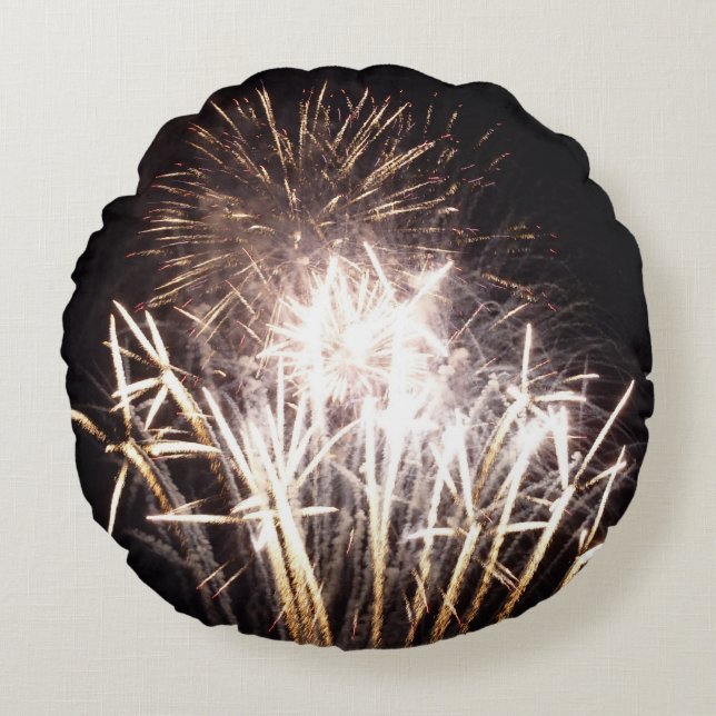 White and Gold Fireworks I Patriotic Celebration Round Cushion (Front)