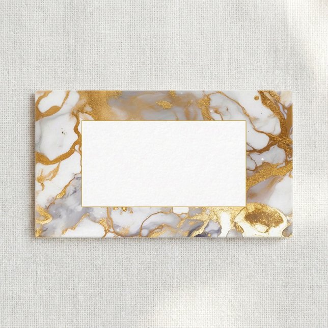 White and gold marble wedding guest place card (White and gold marble wedding guest place card.)