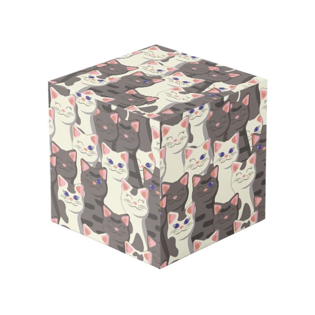 White and grey cats pattern cube (Front Angled)