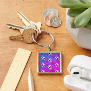 White and pink skull and hearts pattern key ring