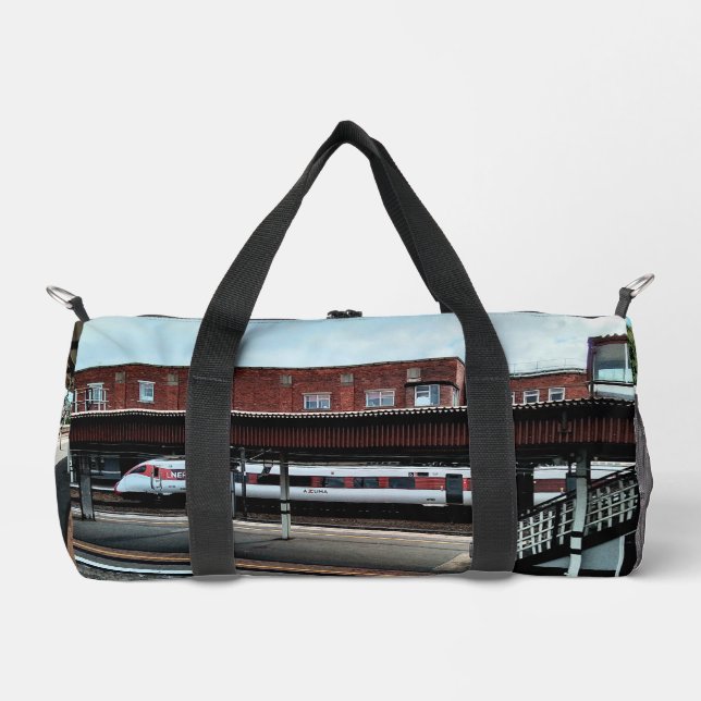 White and red train duffle bag (Front)