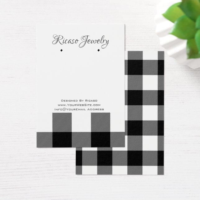 White Black Plaid Earring Background (Desk)