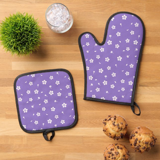 White Blossoms on Purple Oven Mitt & Pot Holder Set (Top Down)