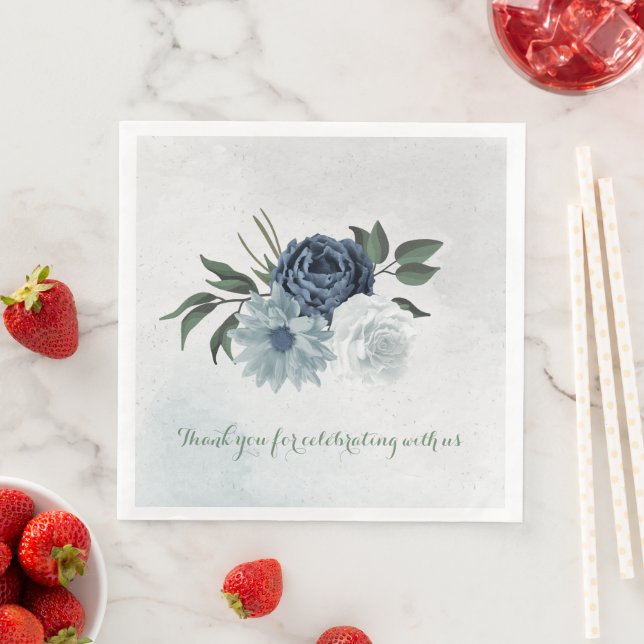 white & blue floral greenery wedding napkin (Insitu)