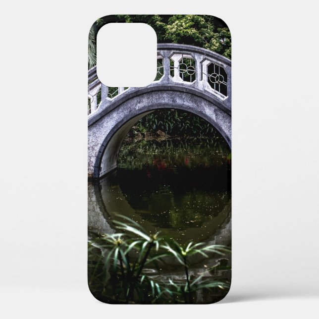 WHITE BRIDGE SURROUNDED BY TREES Case-Mate iPhone CASE (Back)