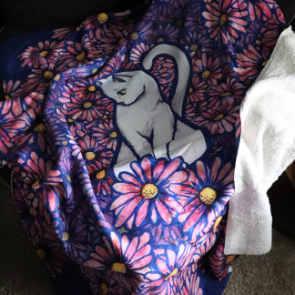 White Cat Mauve Daisies Sherpa Blanket