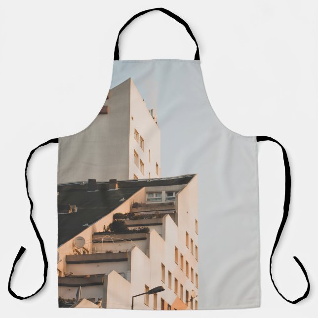 WHITE CONCRETE BUILDING APRON (Front)