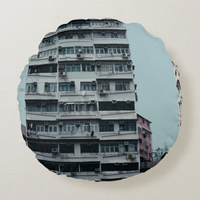 WHITE CONCRETE BUILDING ROUND CUSHION (Front)