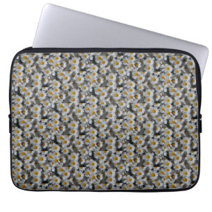 White Daisies Laptop Sleeve