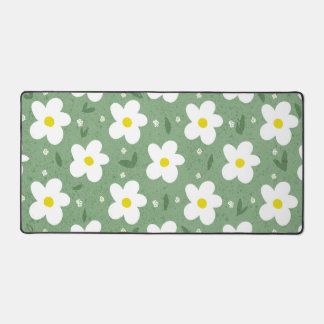 White Daisies on Green Sweet Pattern Desk Mat