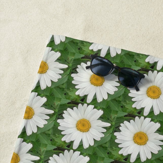 White Daisy Beach Towel (In Situ)