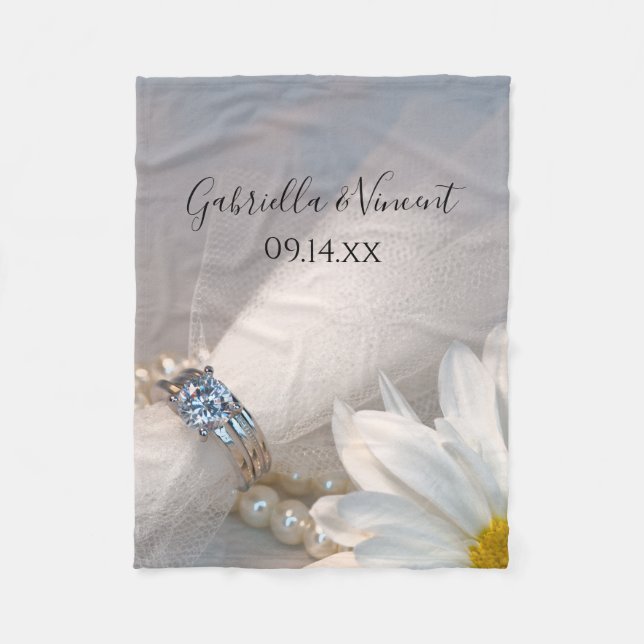 White Daisy Elegance Wedding Fleece Blanket (Front)