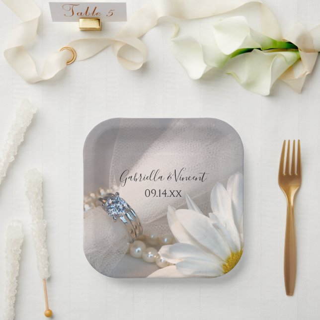 White Daisy Elegance Wedding Paper Plate (Wedding)