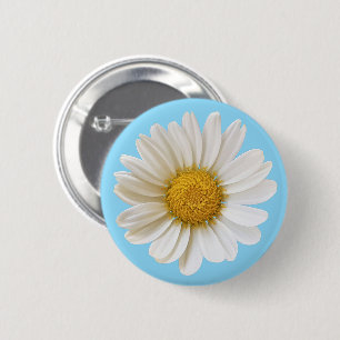 White Daisy Flower on Light Blue Background 6 Cm Round Badge