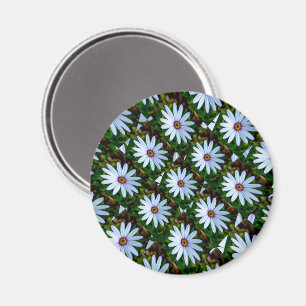 White Daisy Pattern Magnet