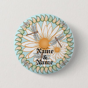White Daisy pin button