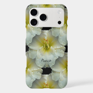 White Daylily with Yellow / Seamless Tile Pattern