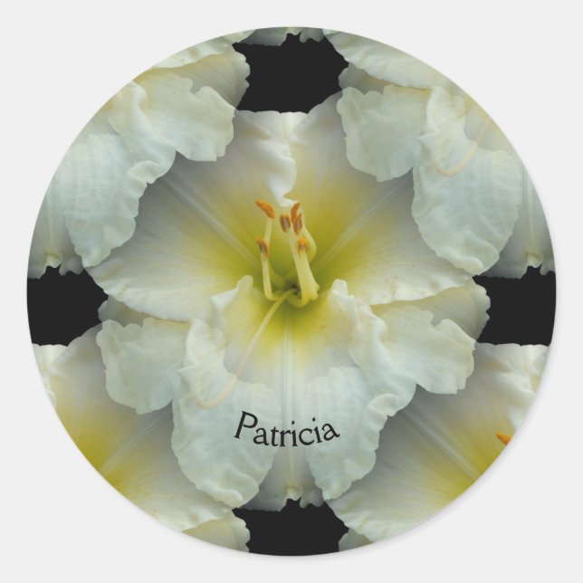 White Daylily with Yellow / Seamless Tile Pattern Classic Round Sticker (Front)