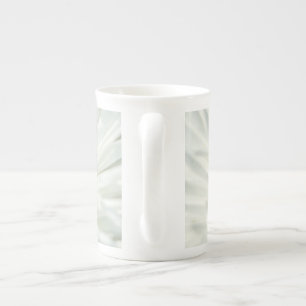 White English Daisy Flower Bone China Mug