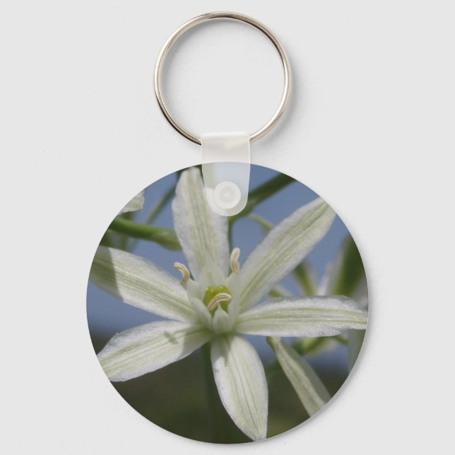 white flower keychain (Front)