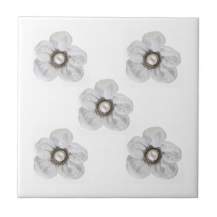 White flower tile