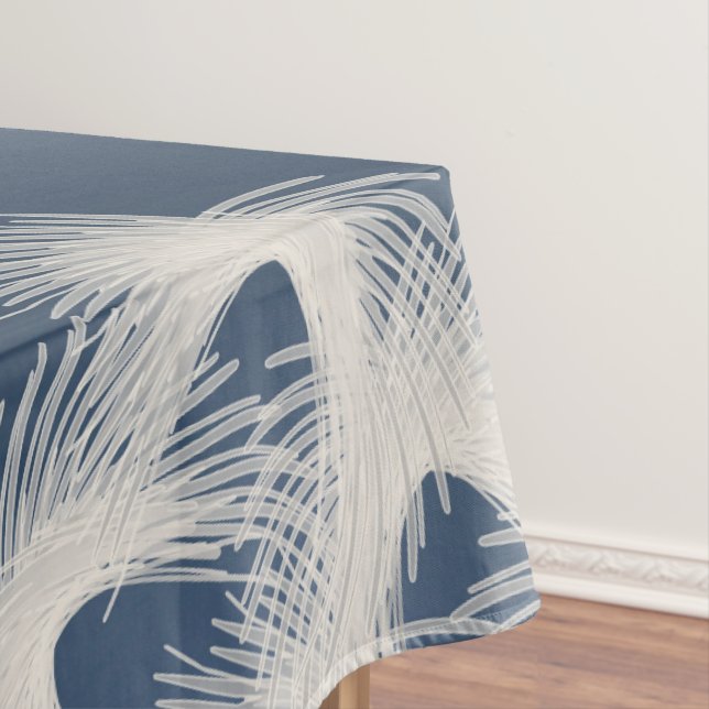 White flying feathers tablecloth (In Situ)