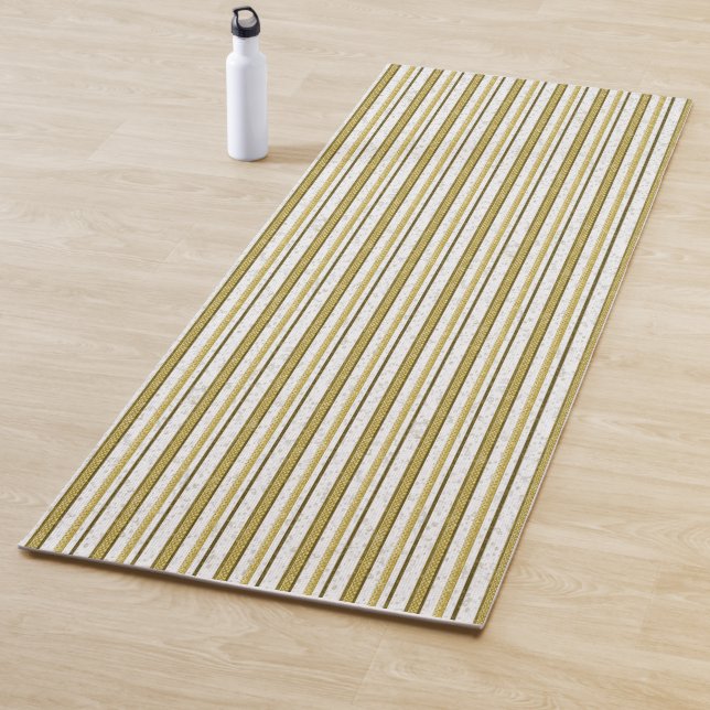 White gold lace stripes pattern yoga mat (In Situ)
