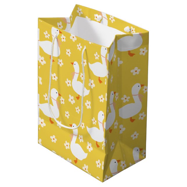 White Goose and Daisies  Medium Gift Bag (Front Angled)