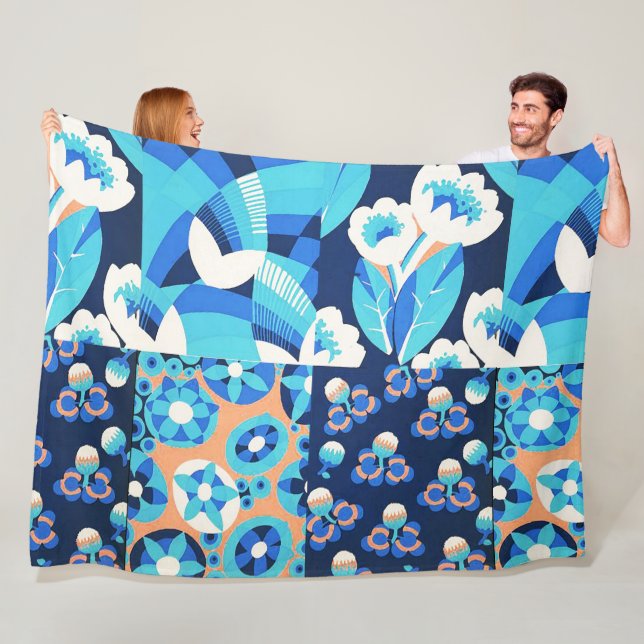 WHITE HAWAII BLUE FLOWERS BOLD FLORAL PATCHWORK  FLEECE BLANKET (In Situ)