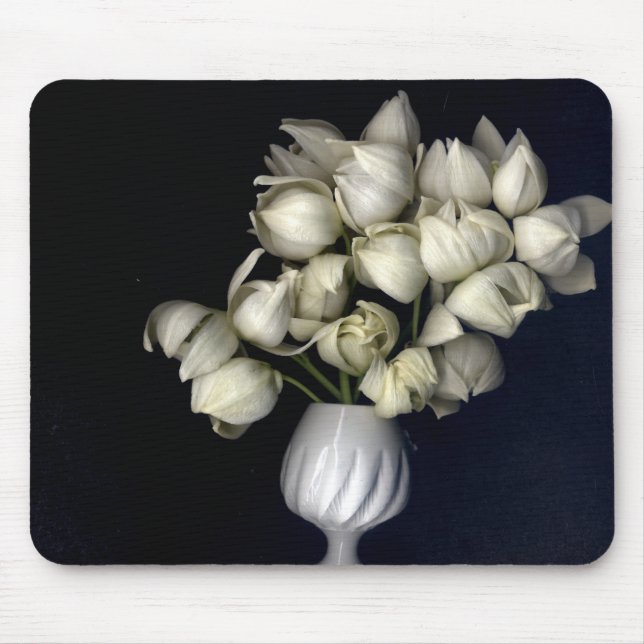 "White heart in black" Mouse Mat (Front)