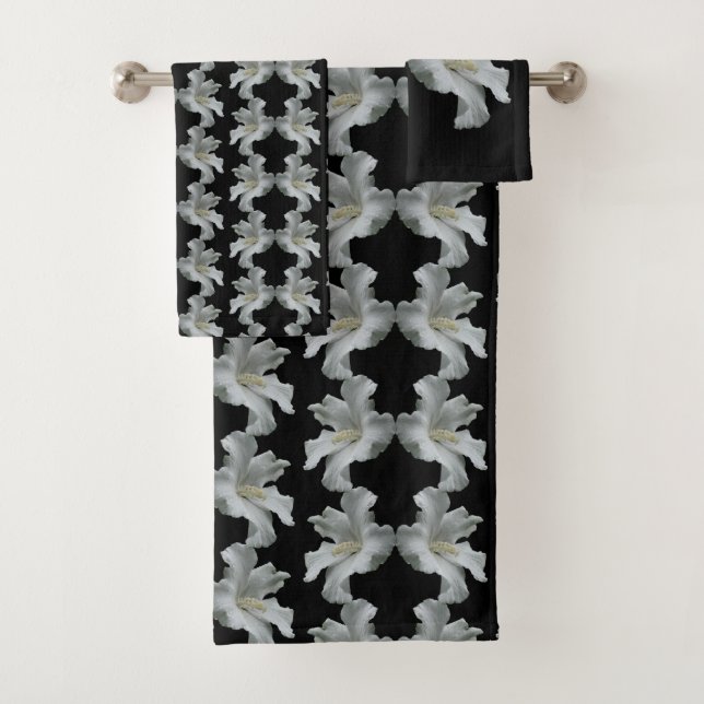 White Hibiscus Flowers  Bath Towel Set (Insitu)
