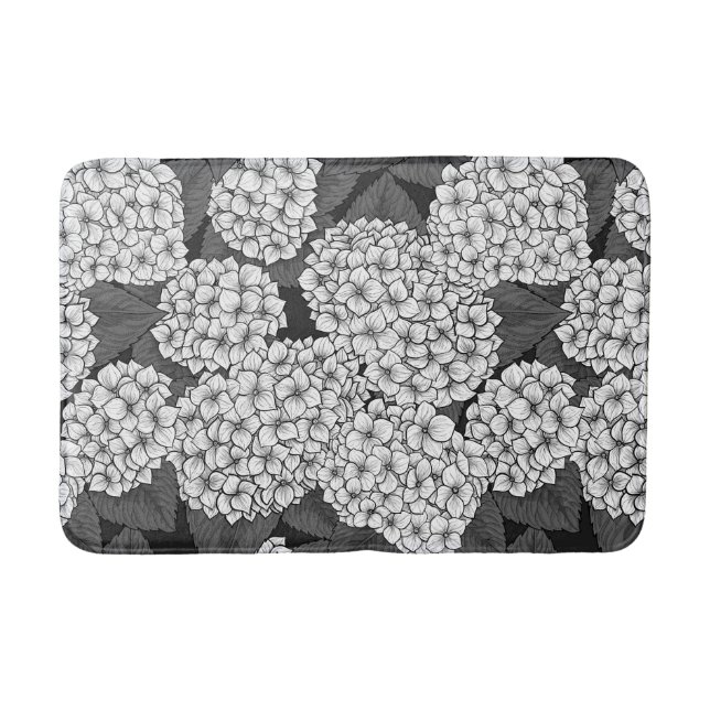 White hydrangea bath mat (Front)