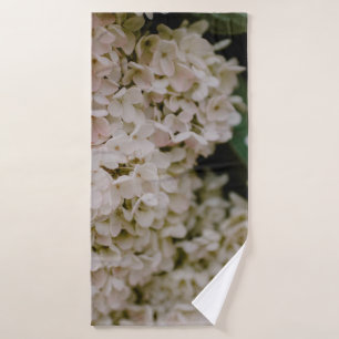 WHITE HYDRANGEAS IN BLOOM BATH TOWEL