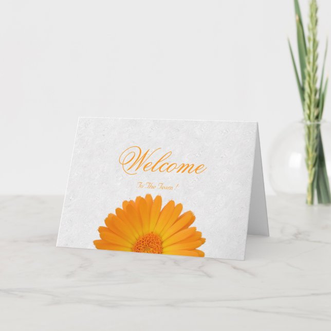 White Minimal Yellow Daisy Welcome Wishing Card (Front)