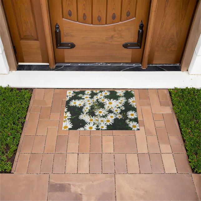 White Oxeye Daisy Meadow Doormat (Outdoor)