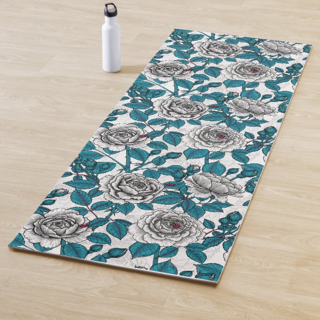 White roses and ladybugs yoga mat (In Situ)