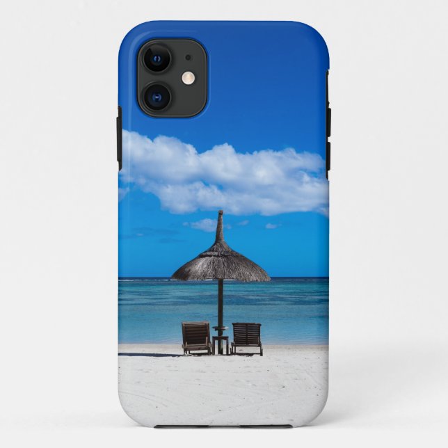 White sand beach of Flic en Flac Mauritius overloo Case-Mate iPhone Case (Back)
