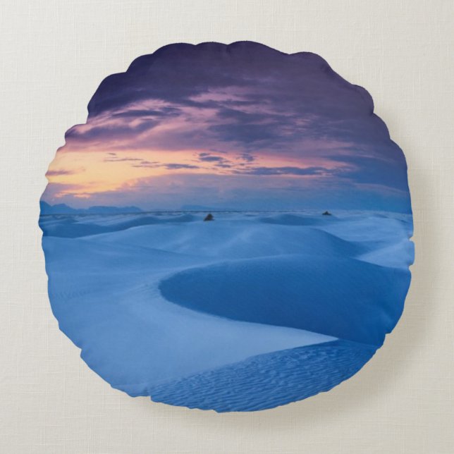 White Sands National Monument 2 Round Cushion (Front)