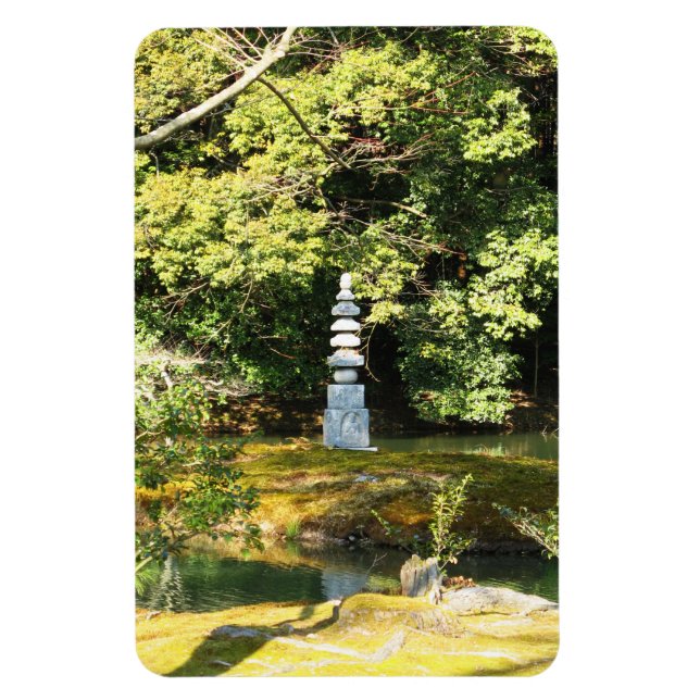 White Snake Pagoda / Hakuja No Tsuka Magnet (Vertical)