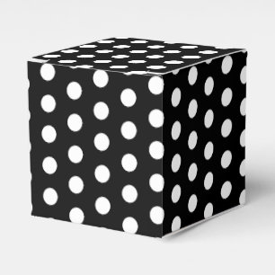 White snow snowflakes black gift favour box
