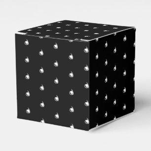 White snow snowflakes pattern black gift favour box