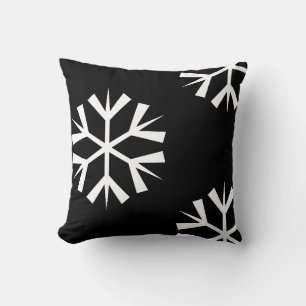 white SNOWFLAKE pattern Cushion
