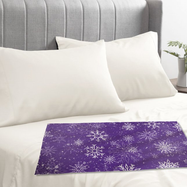 White Snowflakes Amethyst Purple Pillowcase (Creator Uploaded)