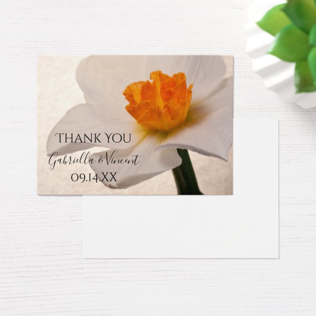 White Spring Daffodils Wedding Favour Tags (Desk)