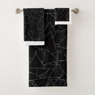 White Triangle Repeat Bath Towel Set
