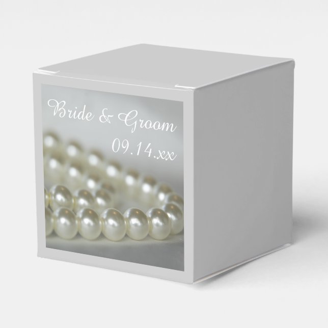 White Wedding Pearls Favour Box (Front Side)