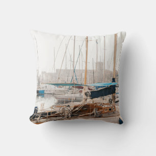 WHITE YACHT ON BAY CUSHION