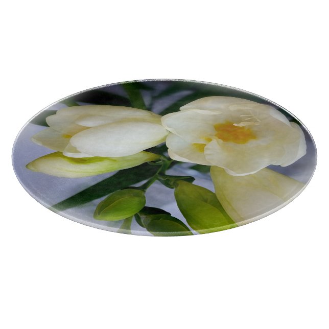 white yellow freesia cutting board (Corner)